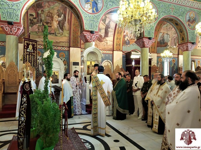 Οι Χαιρετισμοί του Σταυρού στον Ι.Ν Οσίου Νίκωνος Σπάρτης